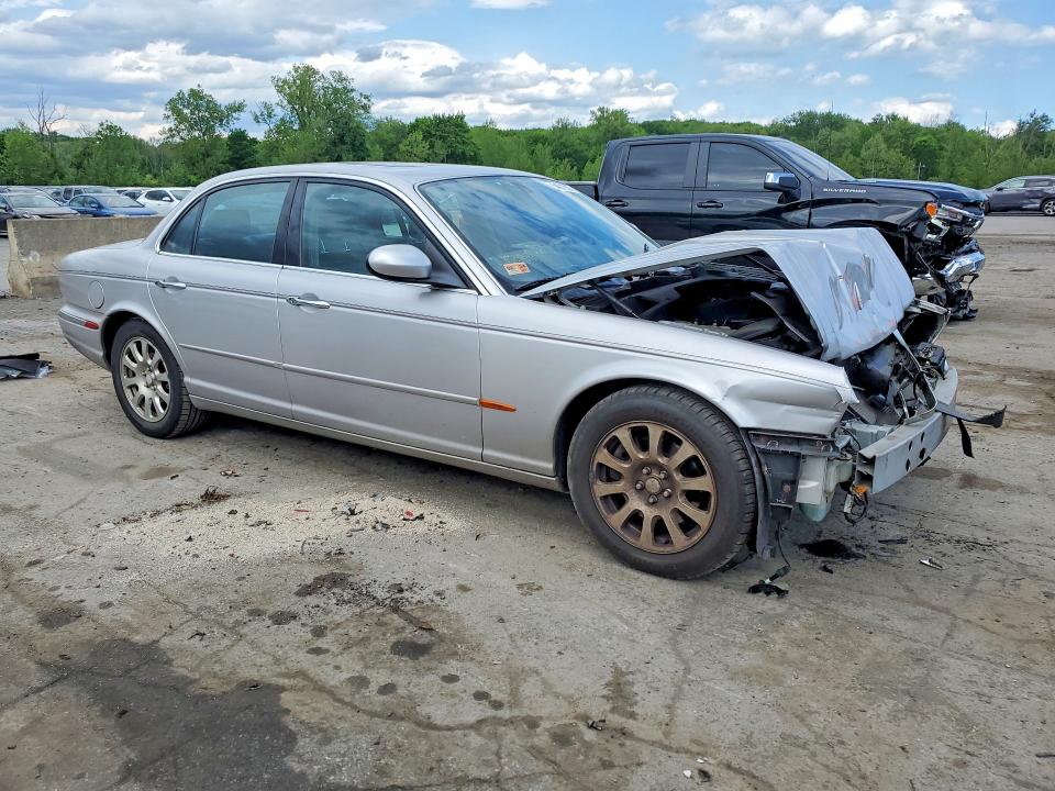 54612886 :رقم المزاد ، SAJWA71C24SG22199 vin ، 2004 Jaguar Xj8 مزاد بيع