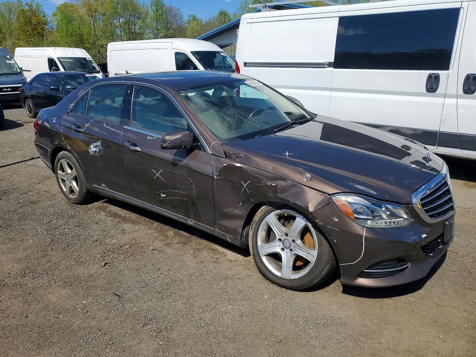 51169136 :رقم المزاد ، WDDHF8JB5GB222683 vin ، 2016 Mercedes-benz E مزاد بيع
