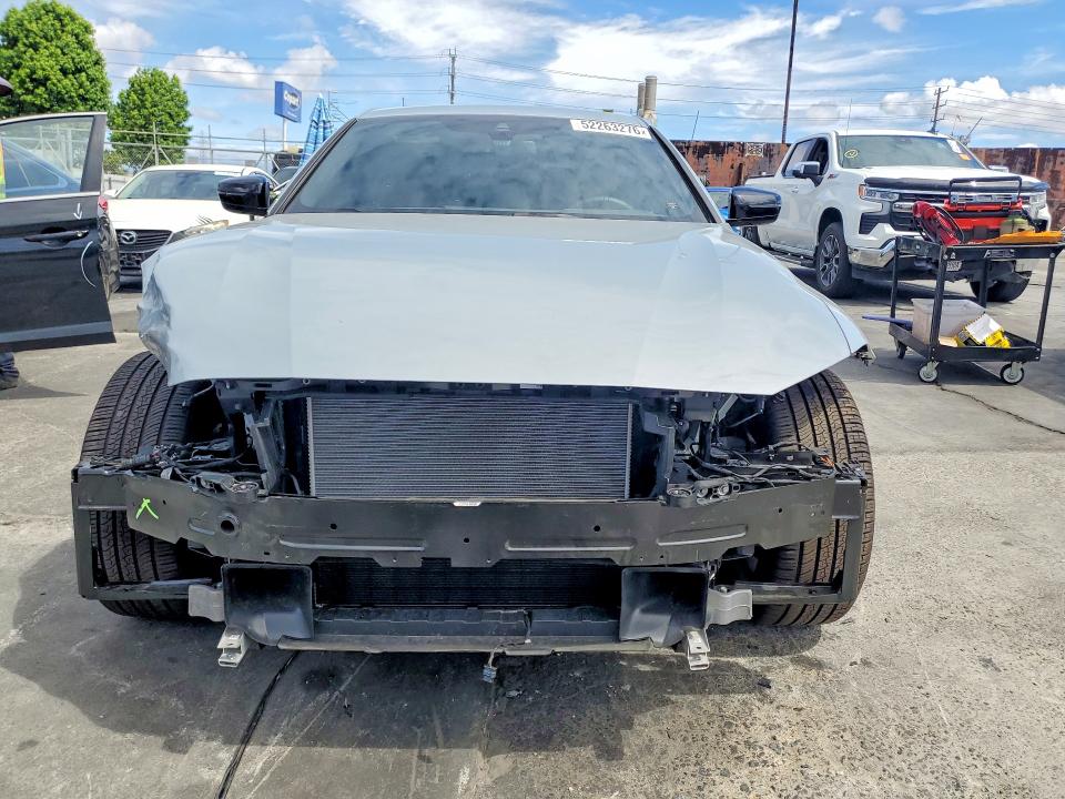 52263276 :رقم المزاد ، WBY43HD04SFV98187 vin ، 2025 Bmw I4 مزاد بيع