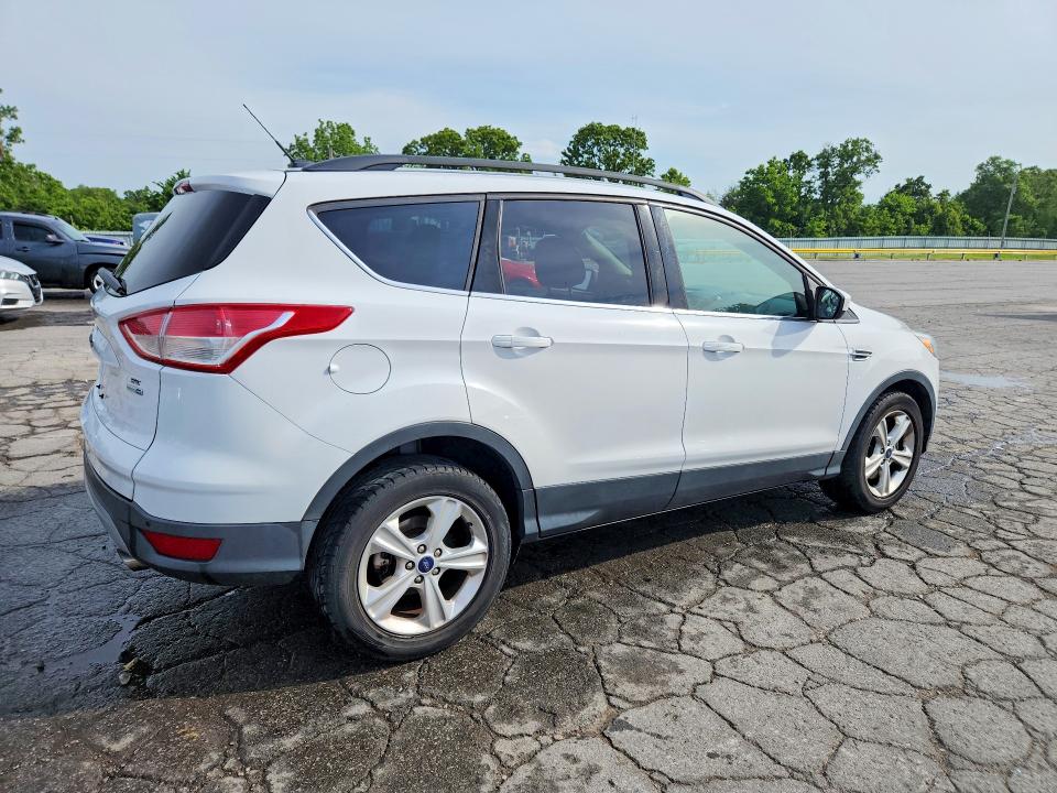 Продажа на аукционе авто 2016 Ford Escape, vin: 1FMCU9GX7GUB32700, номер лота: 53174276