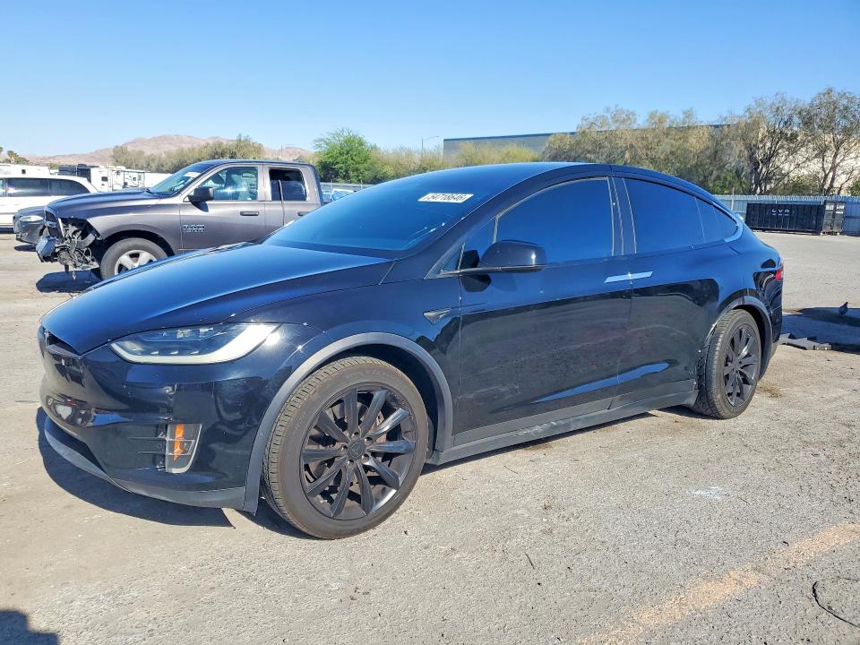 Auction sale of the 2017 Tesla Model X, vin: 5YJXCDE27HF070180, lot number: 54718646