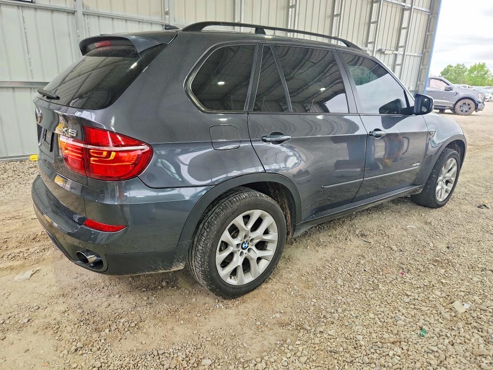 52614676 :رقم المزاد ، 5UXZV4C55BL740067 vin ، 2011 Bmw X5 مزاد بيع