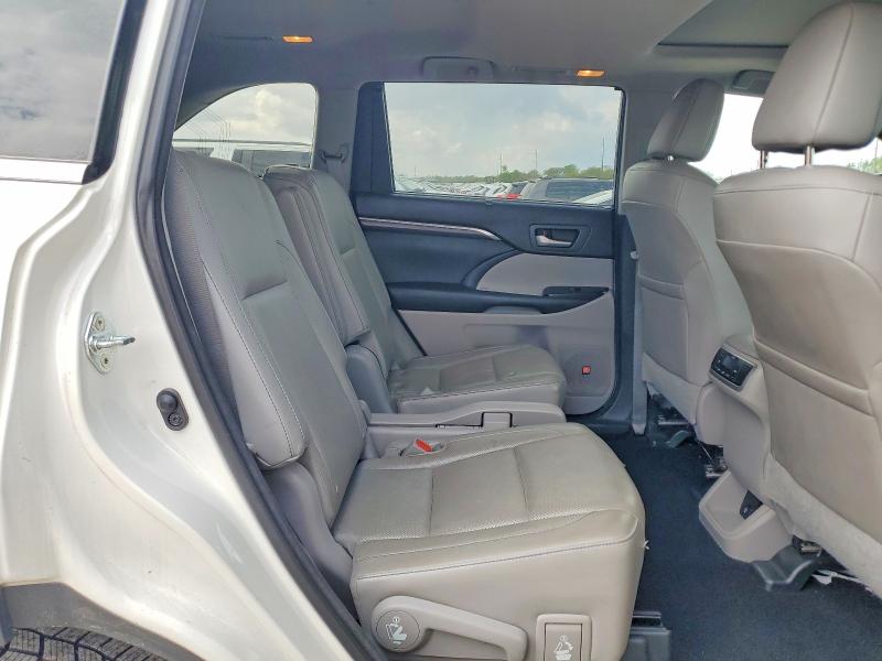 Продажа на аукционе авто 2015 Toyota Highlander, vin: 5TDDKRFHXFS146599, номер лота: 52043736