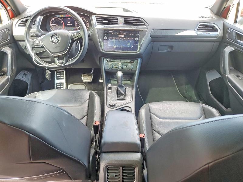 Продажа на аукционе авто 2018 Volkswagen Tiguan, vin: 3VV4B7AX4JM192930, номер лота: 54830276