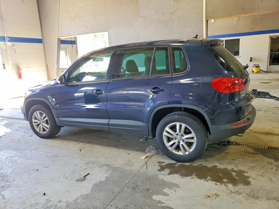 53551506 :رقم المزاد ، WVGAV7AX2CW557256 vin ، 2012 Volkswagen Tiguan مزاد بيع