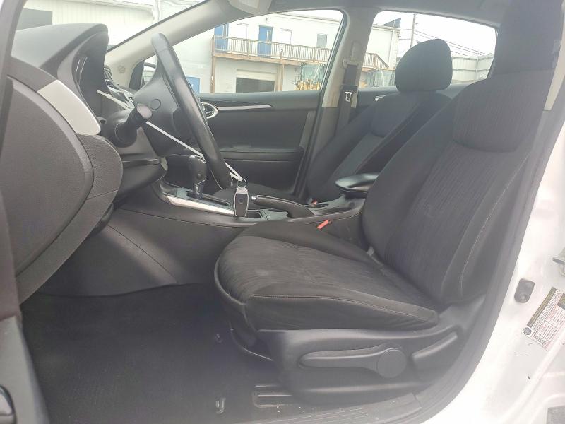 52130756 :رقم المزاد ، 3N1AB7AP6KY284829 vin ، 2019 Nissan Sentra مزاد بيع