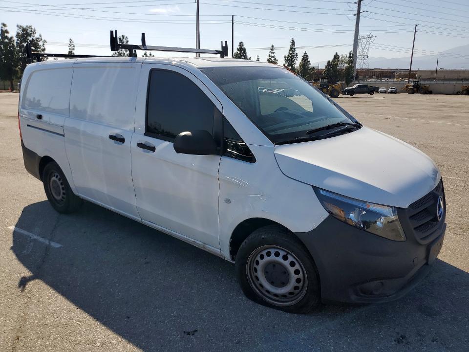 53107426 :رقم المزاد ، W1YV0BEY7L3754074 vin ، 2020 Mercedes-benz Metris مزاد بيع