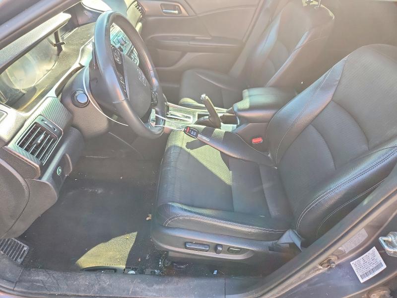 52443746 :رقم المزاد ، 1HGCR2F5XHA070694 vin ، 2017 Honda Accord مزاد بيع