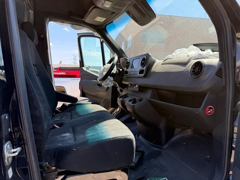 52942036 :رقم المزاد ، W1Y4KBHYXRP647703 vin ، 2024 Mercedes-benz Sprinter مزاد بيع