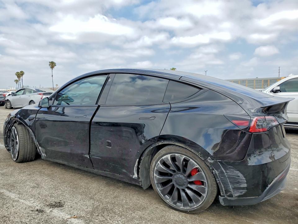 2022 Tesla Model Y მანქანა იყიდება აუქციონზე, vin: 7SAYGDEF2NF406506, აუქციონის ნომერი: 53465356