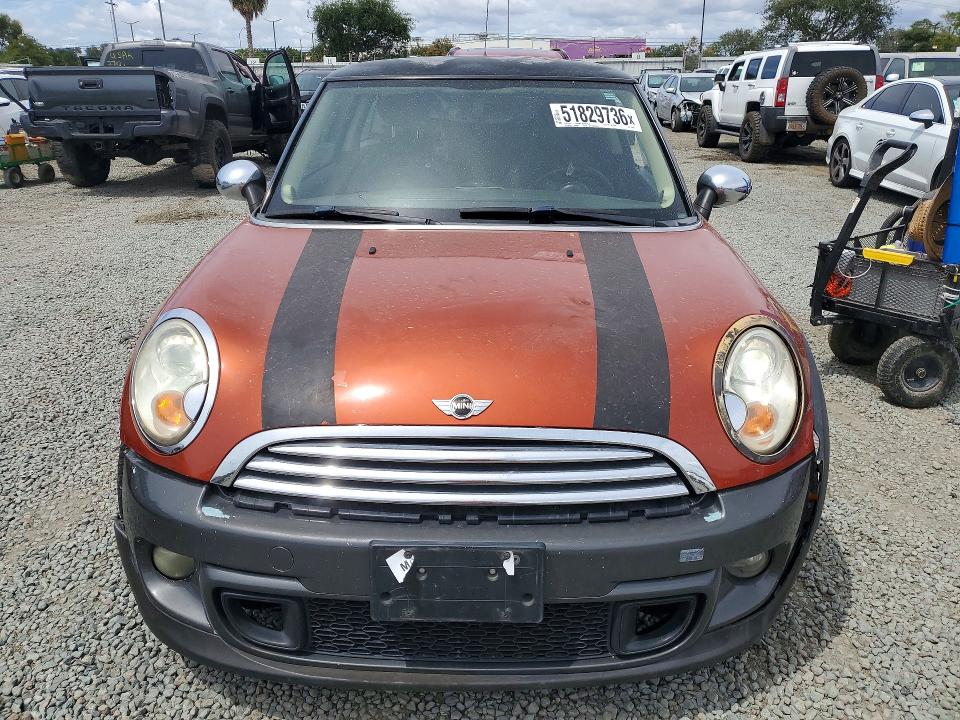 Продаж на аукціоні авто 2011 Mini Cooper, vin: WMWSU3C58BTX96176, номер лоту: 51829736