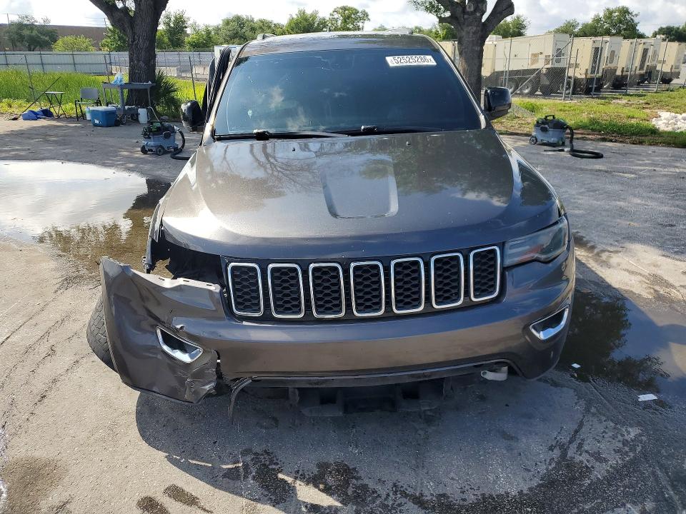 52525286 :رقم المزاد ، 1C4RJEBG3HC887826 vin ، 2017 Jeep Grand Cherokee مزاد بيع