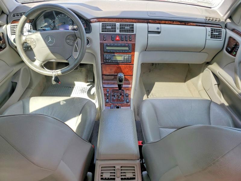 Продажа на аукционе авто 2002 Mercedes-benz E, vin: WDBJF82JX2X064403, номер лота: 52907196