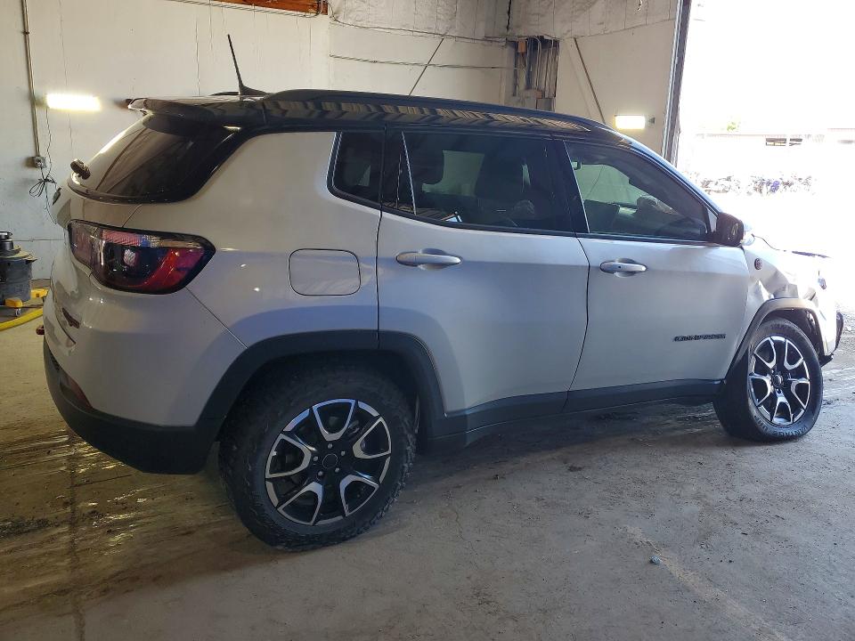 2025 Jeep Compass მანქანა იყიდება აუქციონზე, vin: 3C4NJDDN4ST532938, აუქციონის ნომერი: 52775716