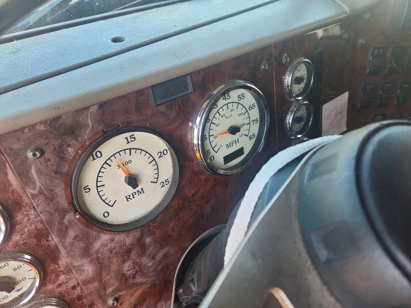 54475746 :رقم المزاد ، 2HSCNSBR85C049296 vin ، 2005 International 9400 مزاد بيع