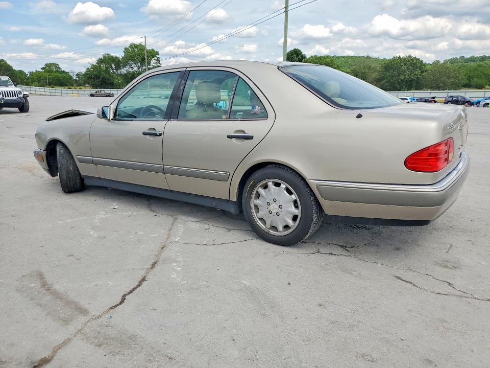 1996 Mercedes-benz E მანქანა იყიდება აუქციონზე, vin: WDBJF55FXTJ014515, აუქციონის ნომერი: 52178966