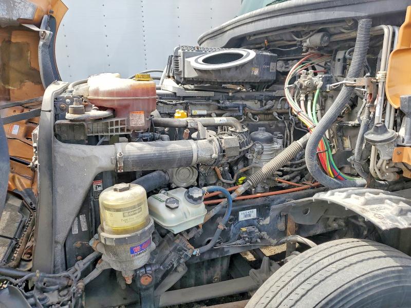 53957036 :رقم المزاد ، 3AKJHHDR1JSHU5490 vin ، 2018 Freightliner Cascadia 126 مزاد بيع