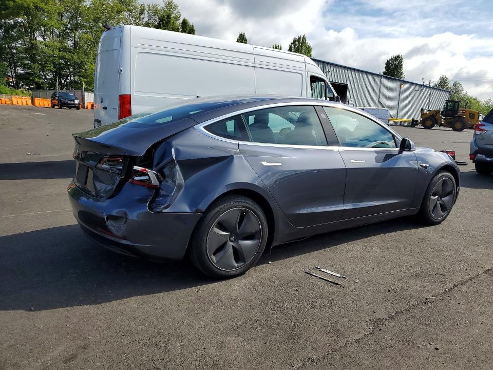 54007226 :رقم المزاد ، 5YJ3E1EA3KF447528 vin ، 2019 Tesla Model 3 مزاد بيع