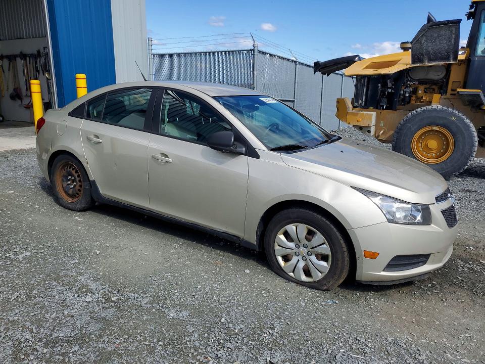 52940216 :رقم المزاد ، 1G1PB5SH2E7314913 vin ، 2014 Chevrolet Cruze مزاد بيع