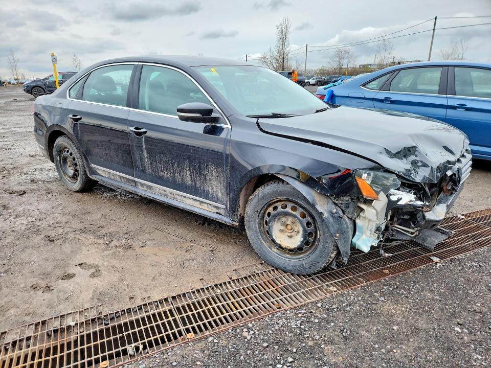 2015 Volkswagen Passat მანქანა იყიდება აუქციონზე, vin: 1VWAV7A31FC112124, აუქციონის ნომერი: 52516406