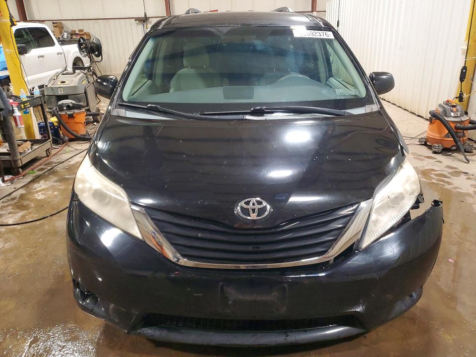 Auction sale of the 2012 Toyota Sienna, vin: 5TDKK3DC2CS268526, lot number: 53892376