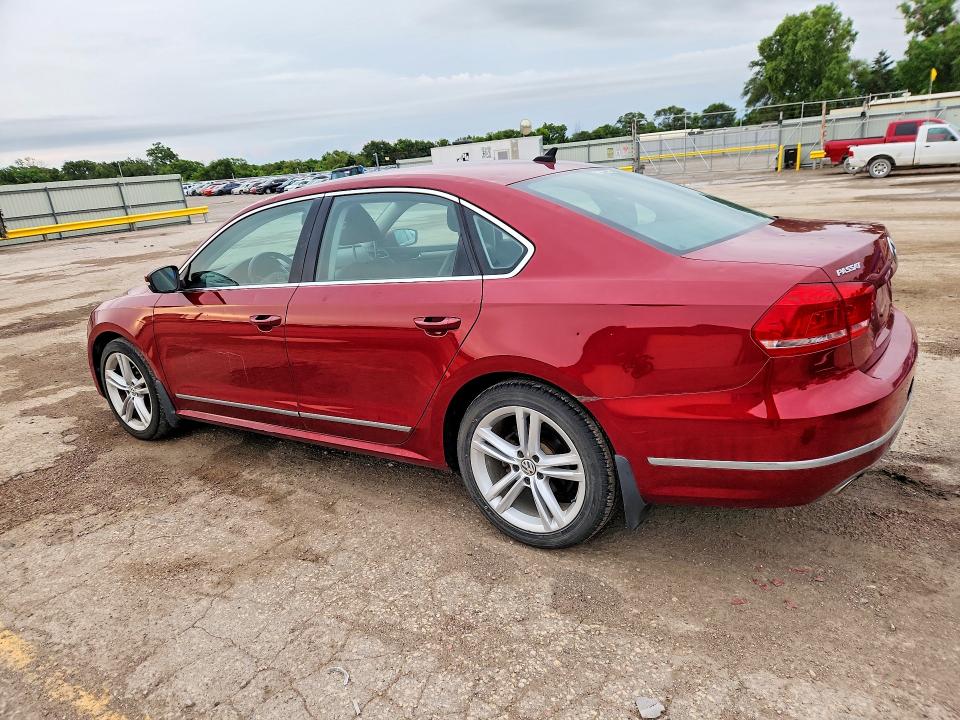 54156236 :رقم المزاد ، 1VWBV7A37FC017541 vin ، 2015 Volkswagen Passat مزاد بيع