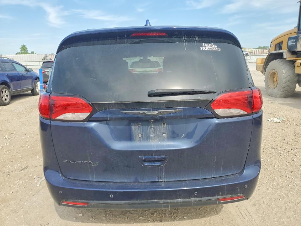 Продажа на аукционе авто 2018 Chrysler Pacifica, vin: 2C4RC1EGXJR321822, номер лота: 51971586