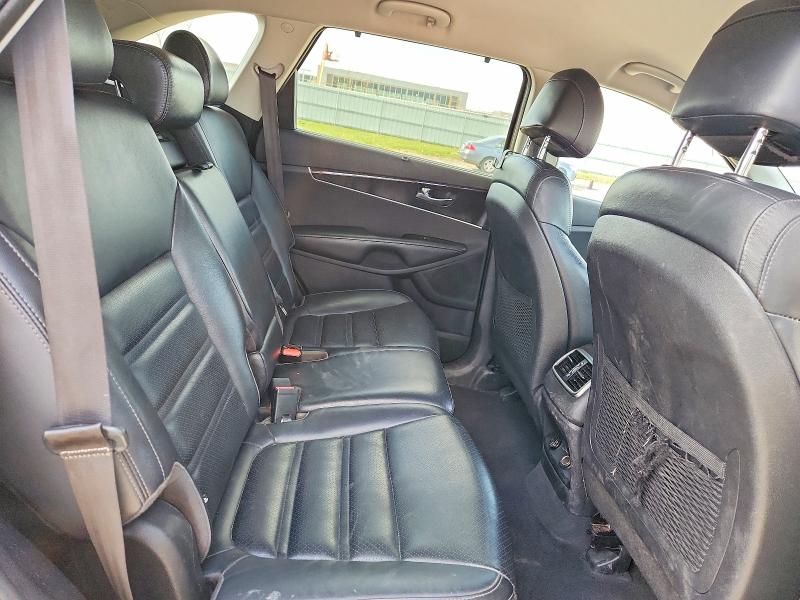 2017 Kia Sorento მანქანა იყიდება აუქციონზე, vin: 5XYPHDA53HG243879, აუქციონის ნომერი: 53256116