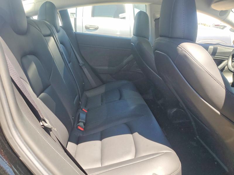 53825686 :رقم المزاد ، 5YJ3E1EA3JF034524 vin ، 2018 Tesla Model 3 مزاد بيع
