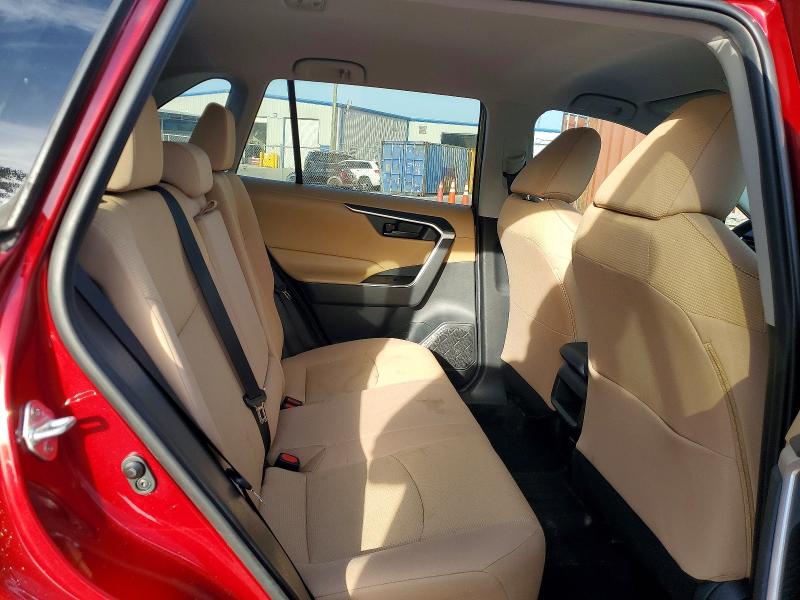 54824926 :رقم المزاد ، 2T3K1RFV0LC040030 vin ، 2020 Toyota Rav4 مزاد بيع