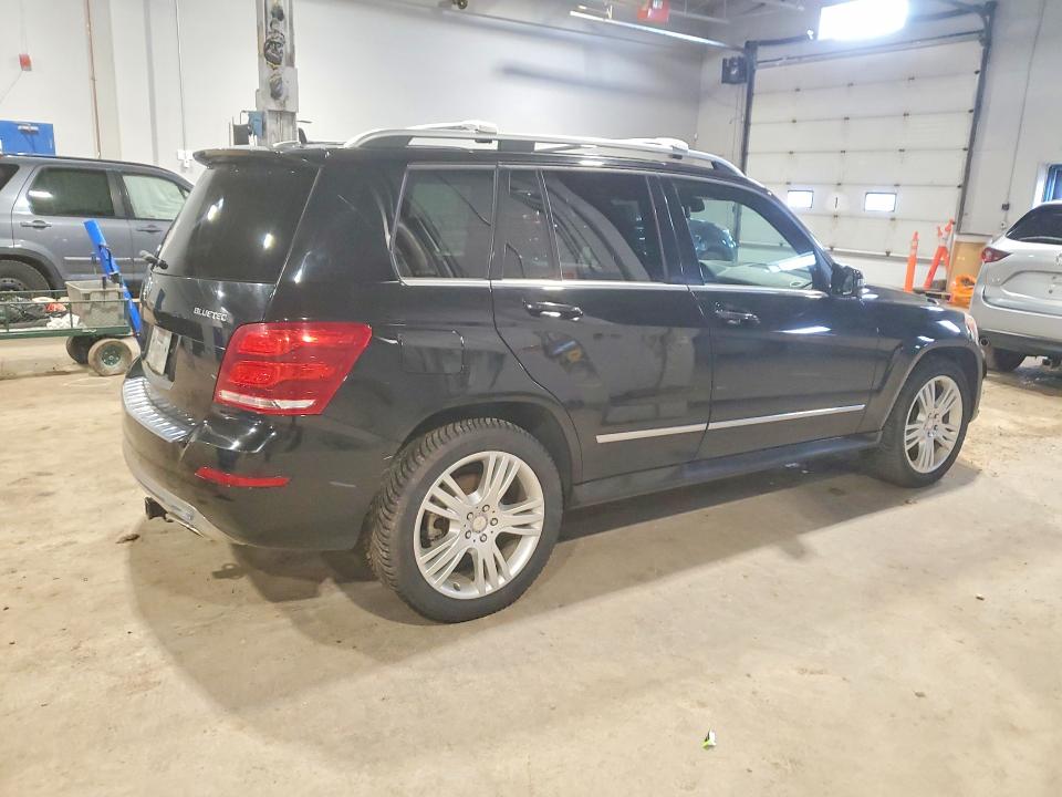 Продажа на аукционе авто 2015 Mercedes-benz Glk, vin: WDCGG0EB1FG342961, номер лота: 53015216