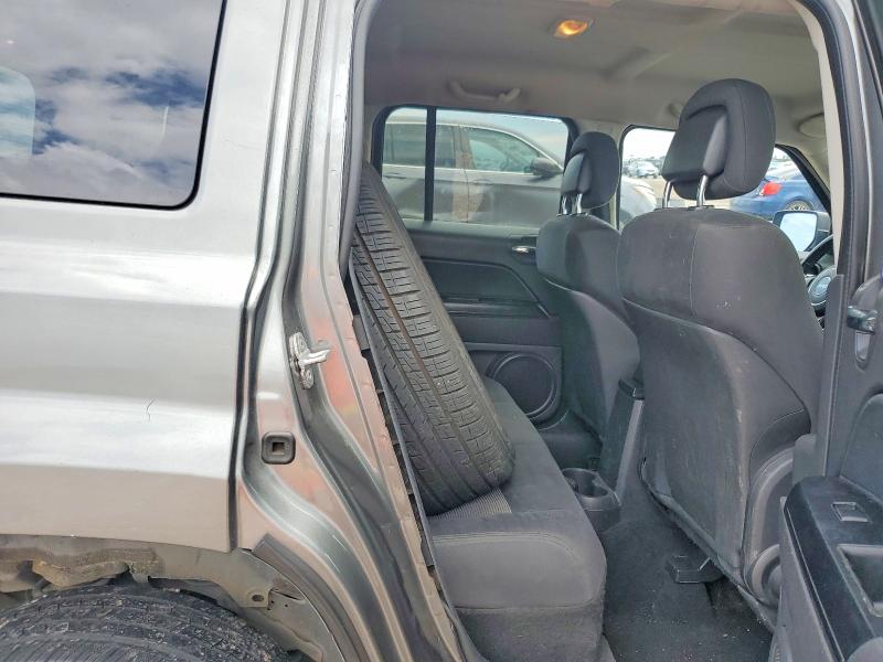 53197306 :رقم المزاد ، 1C4NJRFB7CD570171 vin ، 2012 Jeep Patriot مزاد بيع