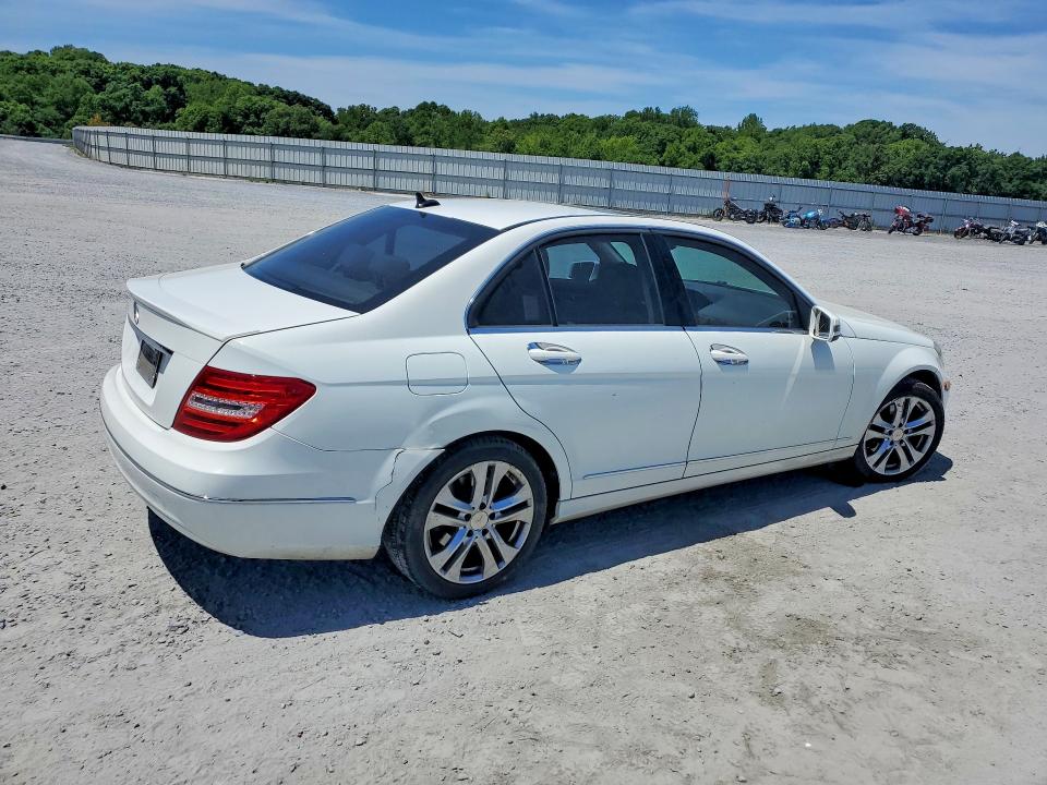 53992786 :رقم المزاد ، WDDGF4HB5DR294741 vin ، 2013 Mercedes-benz C مزاد بيع