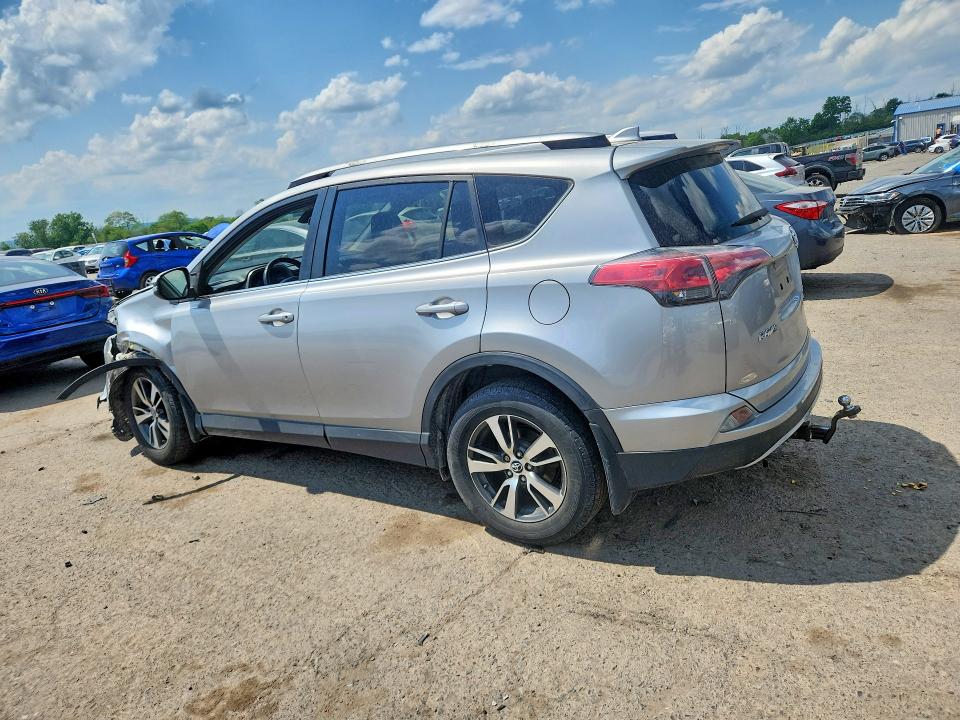 53845736 :رقم المزاد ، JTMRFREV8JJ253271 vin ، 2018 Toyota Rav4 مزاد بيع