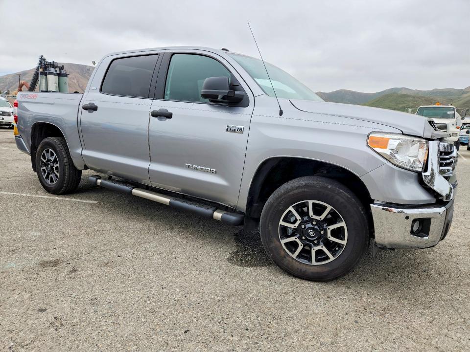 Продажа на аукционе авто 2017 Toyota Tundra, vin: 5TFDW5F1XHX637851, номер лота: 53193806