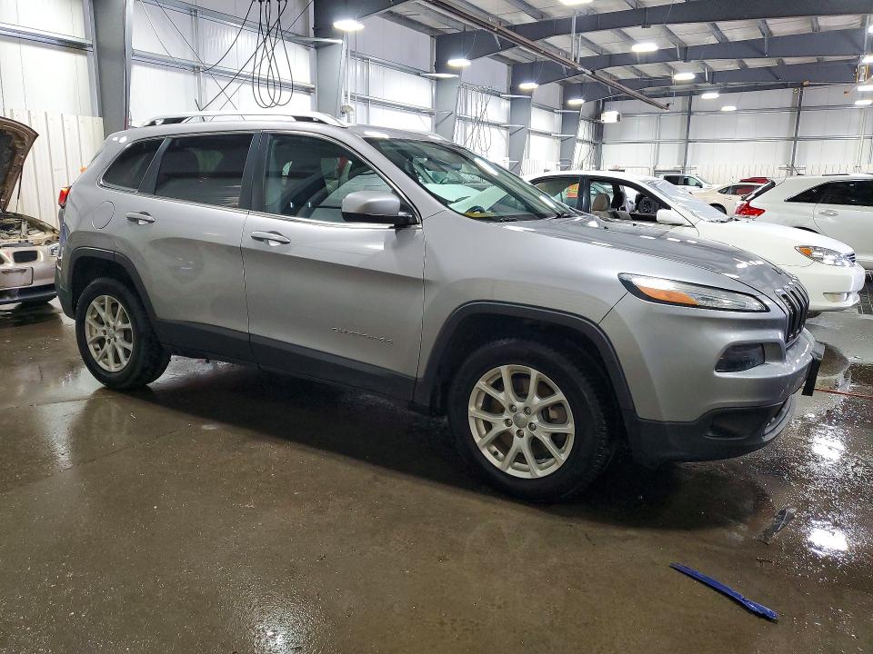2017 Jeep Cherokee მანქანა იყიდება აუქციონზე, vin: 1C4PJMCS6HD238648, აუქციონის ნომერი: 54511236