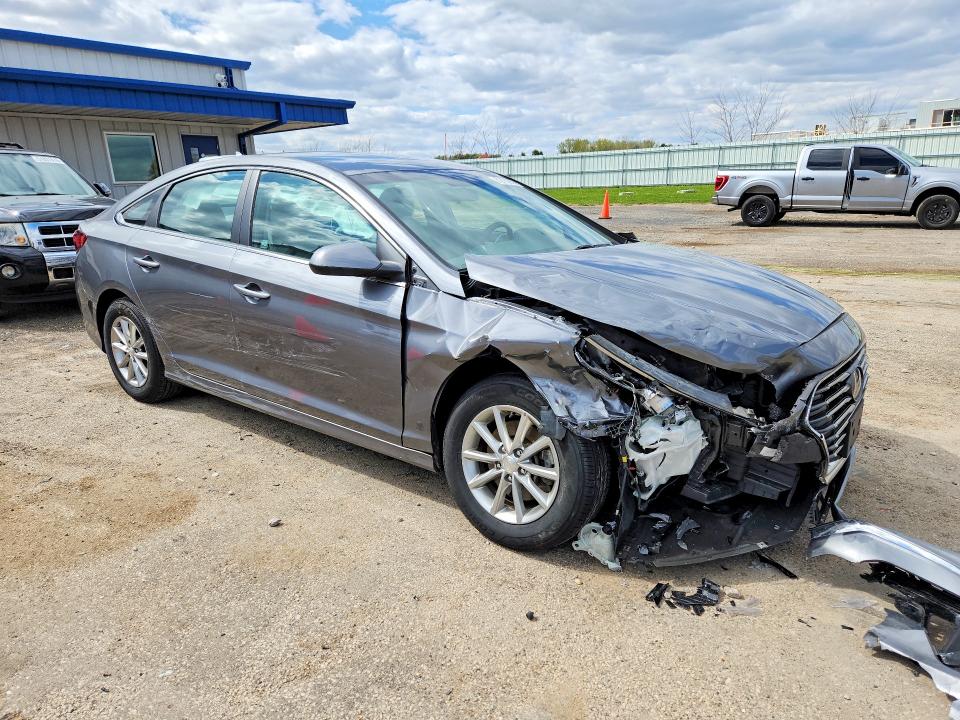 52162926 :رقم المزاد ، 5NPE24AF8KH747152 vin ، 2019 Hyundai Sonata مزاد بيع