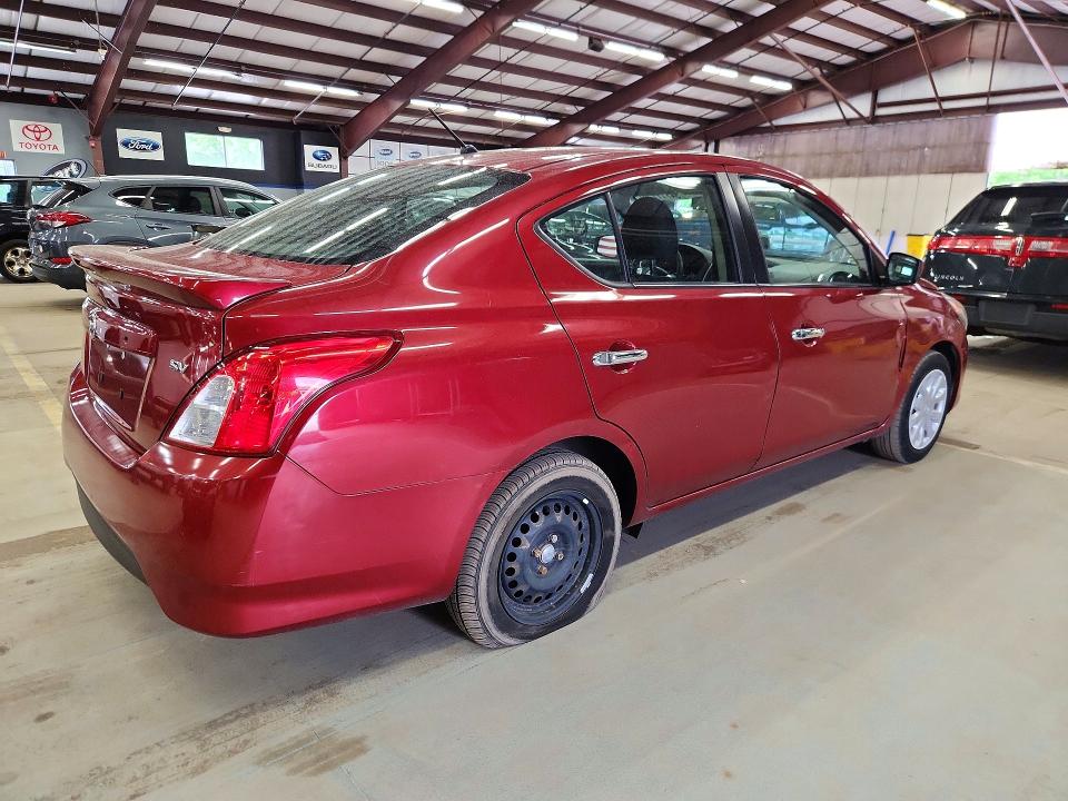 54717756 :رقم المزاد ، 3N1CN7APXJK406531 vin ، 2018 Nissan Versa مزاد بيع