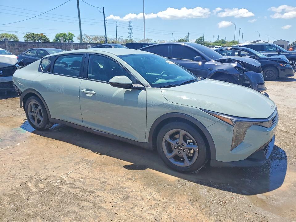Продажа на аукционе авто 2025 Kia K4, vin: 3KPFT4DE9SE105015, номер лота: 52806646