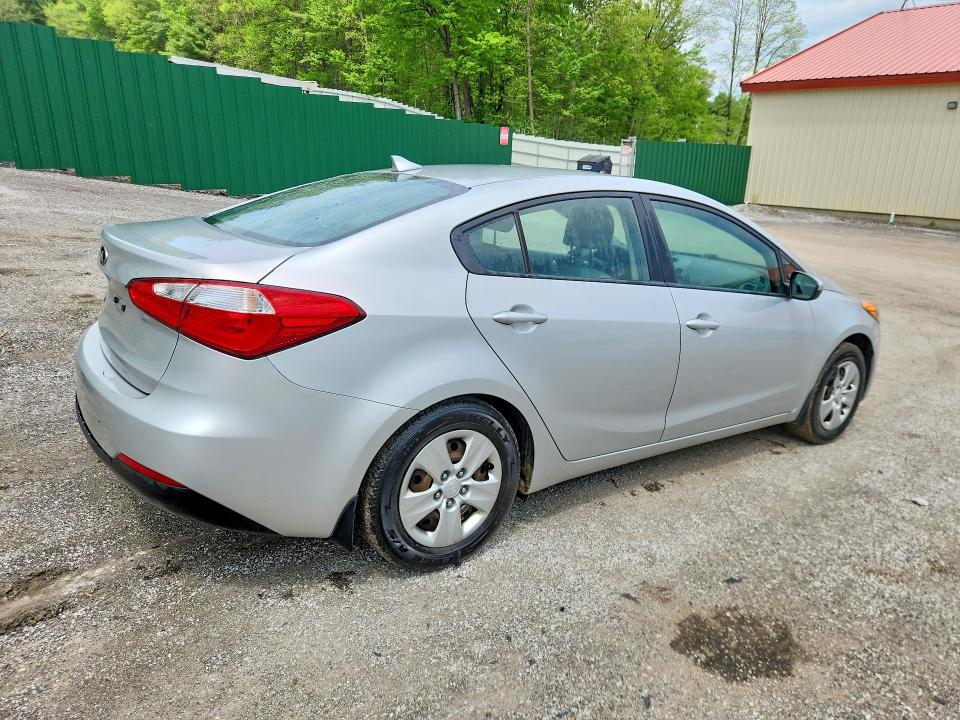 2016 Kia Forte მანქანა იყიდება აუქციონზე, vin: KNAFK4A64G5524308, აუქციონის ნომერი: 53209206