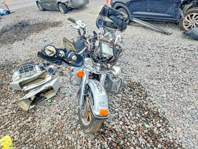 2003 Harley-davidson Flhtcui მანქანა იყიდება აუქციონზე, vin: 1HD1FCW423Y617404, აუქციონის ნომერი: 52389226