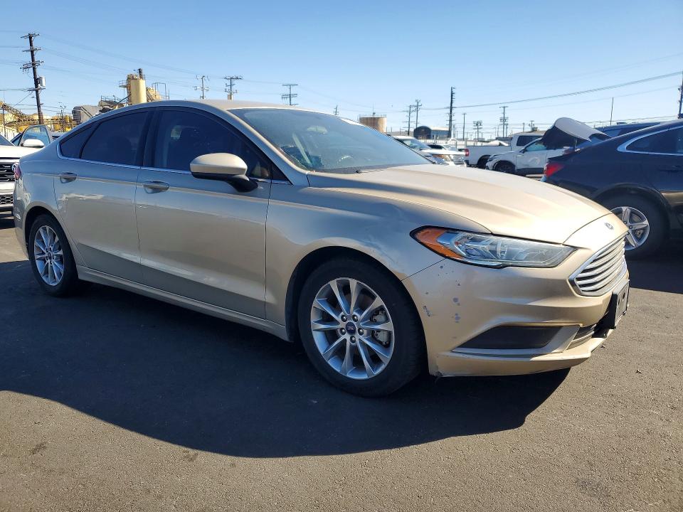 53267946 :رقم المزاد ، 3FA6P0H71HR382497 vin ، 2017 Ford Fusion مزاد بيع
