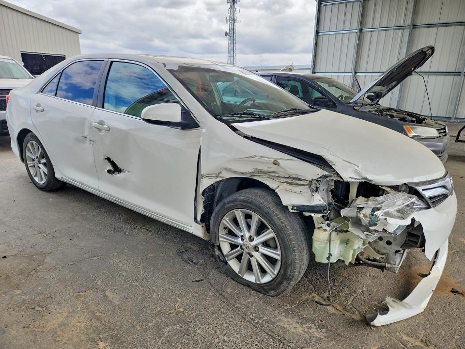 55015686 :رقم المزاد ، 4T4BF1FK4DR279314 vin ، 2013 Toyota Camry مزاد بيع