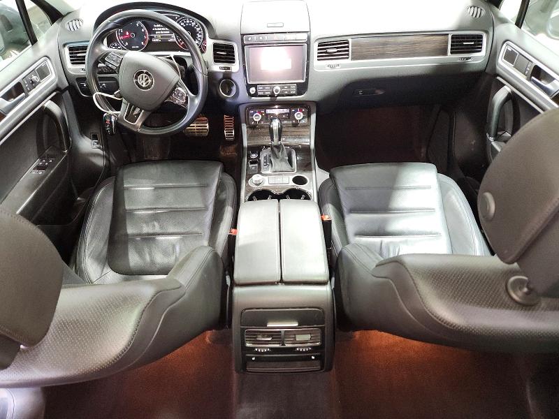 51977156 :رقم المزاد ، WVGEF9BP9GD011449 vin ، 2016 Volkswagen Touareg مزاد بيع