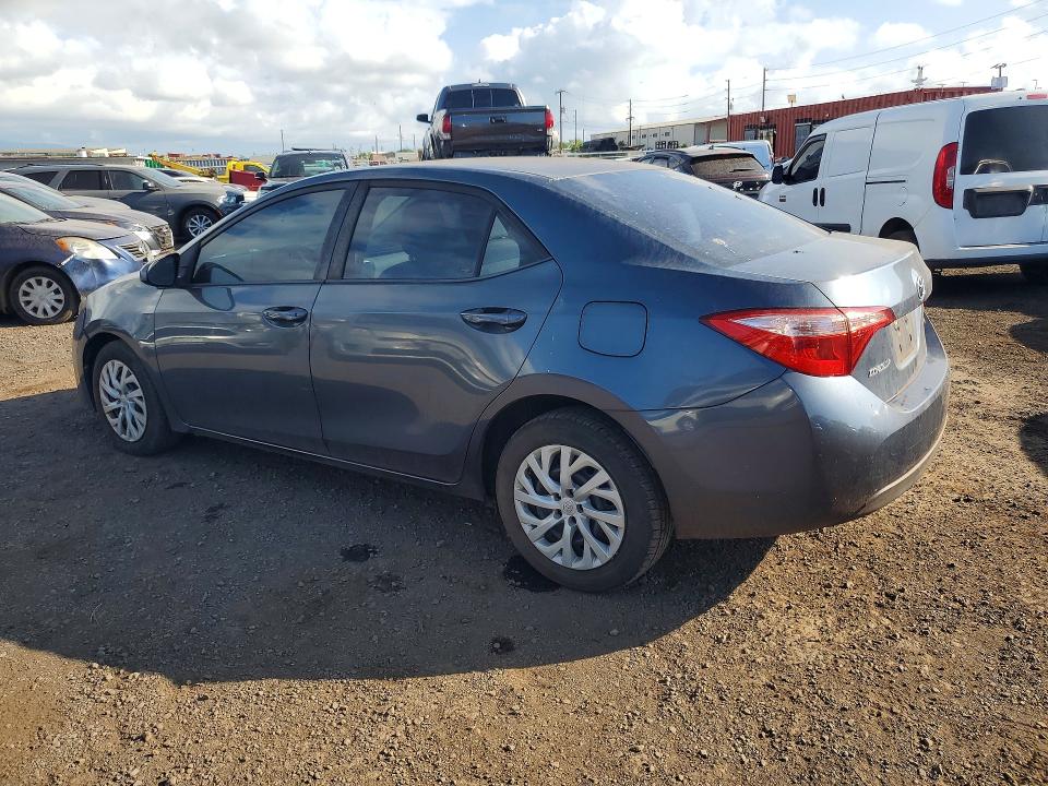 52857446 :رقم المزاد ، 5YFBURHEXJP794336 vin ، 2018 Toyota Corolla مزاد بيع
