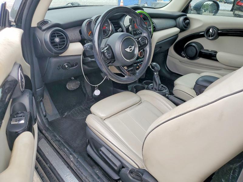 55101836 :رقم المزاد ، WMWXP5C50G2D15247 vin ، 2016 Mini Cooper مزاد بيع