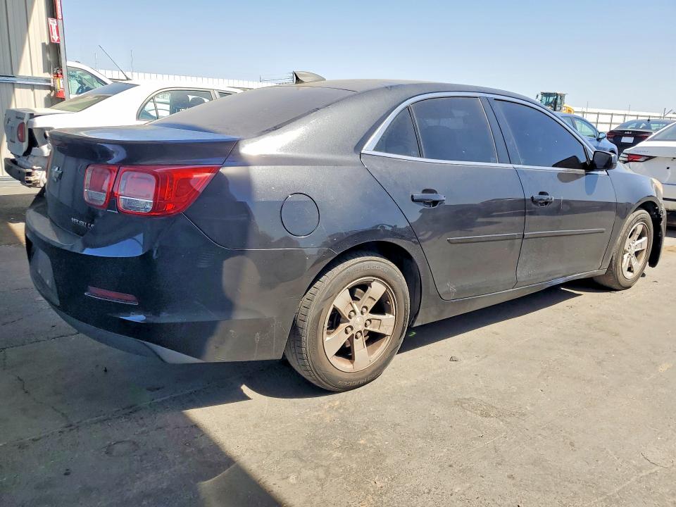 53947026 :رقم المزاد ، 1G11B5SL3FF220718 vin ، 2015 Chevrolet Malibu مزاد بيع