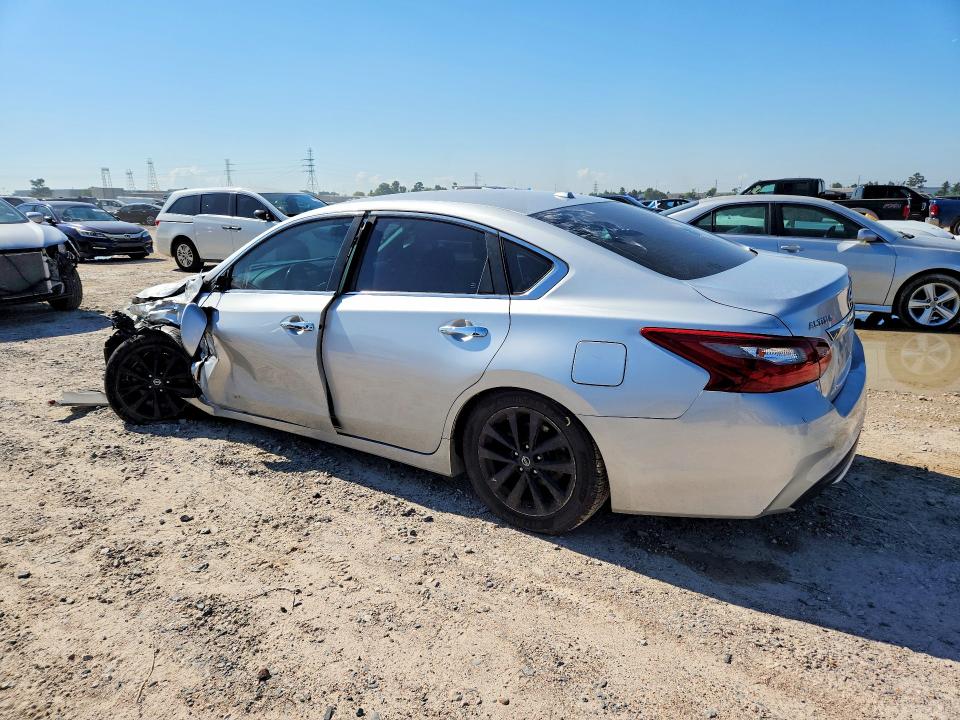 53134826 :رقم المزاد ، 1N4AL3AP3JC243672 vin ، 2018 Nissan Altima مزاد بيع