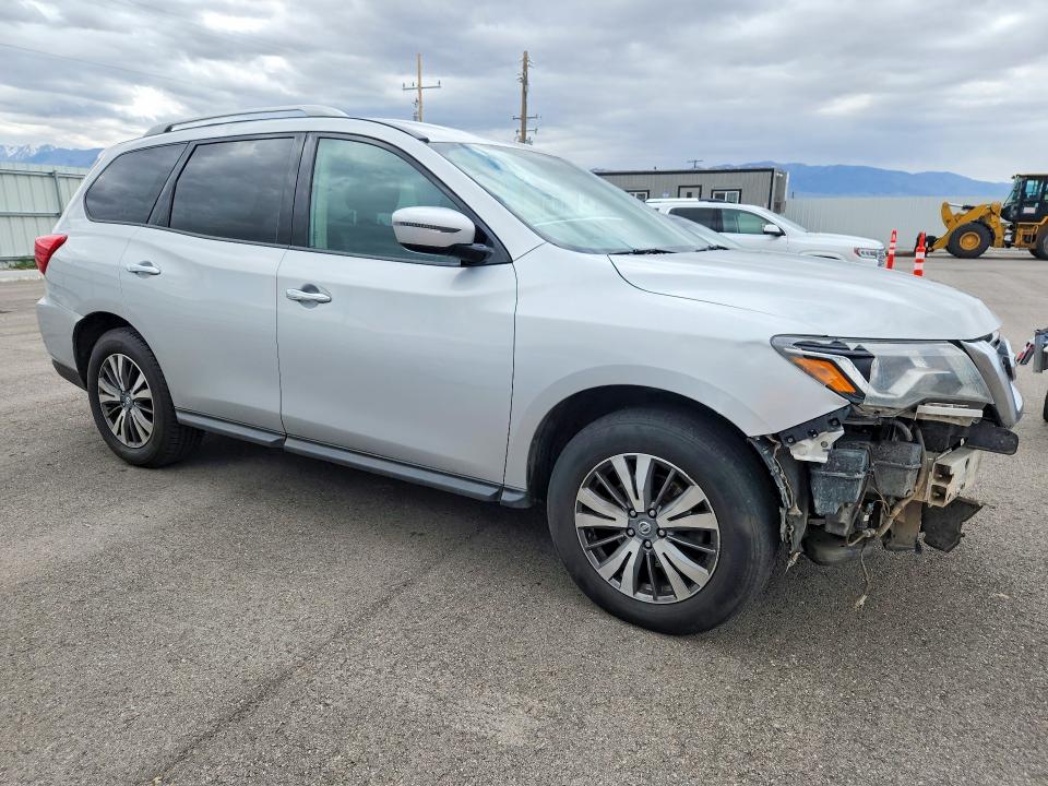 Продажа на аукционе авто 2017 Nissan Pathfinder, vin: 5N1DR2MM6HC619174, номер лота: 52663026