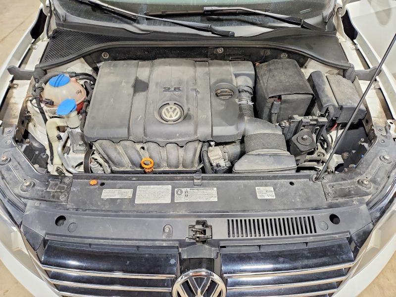 52543696 :رقم المزاد ، 1VWAP7A35DC007867 vin ، 2013 Volkswagen Passat مزاد بيع